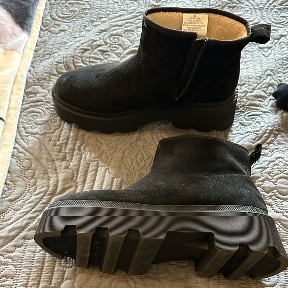 Shoes - Textile Upper Black Suede Ankle Boots